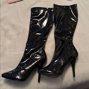 Shiny Black Knee-High Stiletto Pleasers